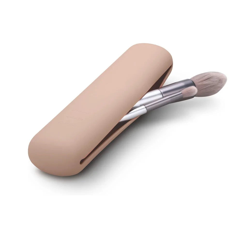 Portable Silicone Travel Makeup Brush Case with Magnetic Closure