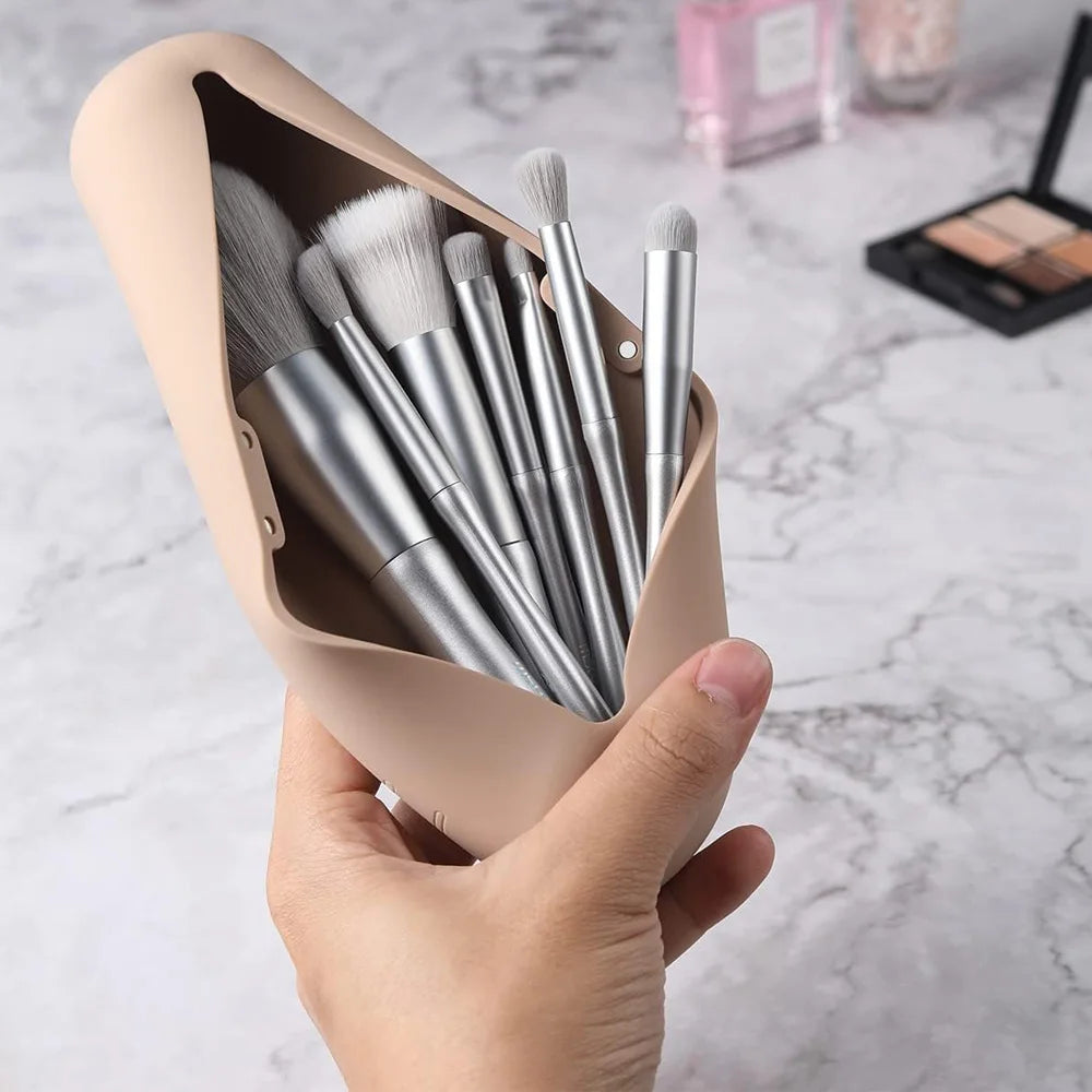 Portable Silicone Travel Makeup Brush Case with Magnetic Closure