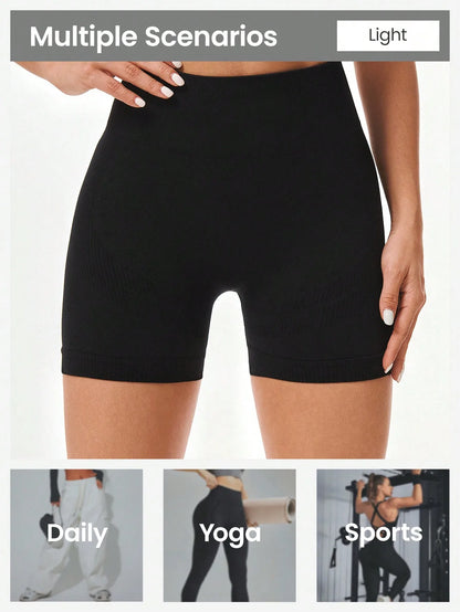 Seamless Solid Color Sports Shorts