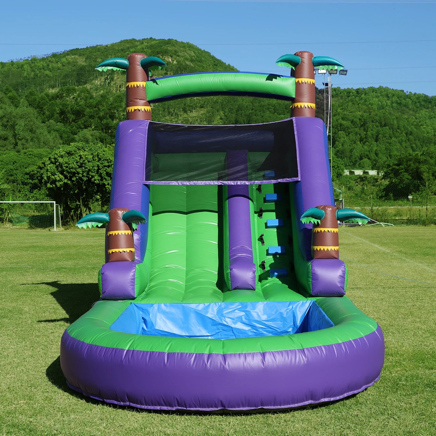 Inflatable Commercial Bounce House with Water Slide PVC and a 1100W Air blower 21ft/6.4M